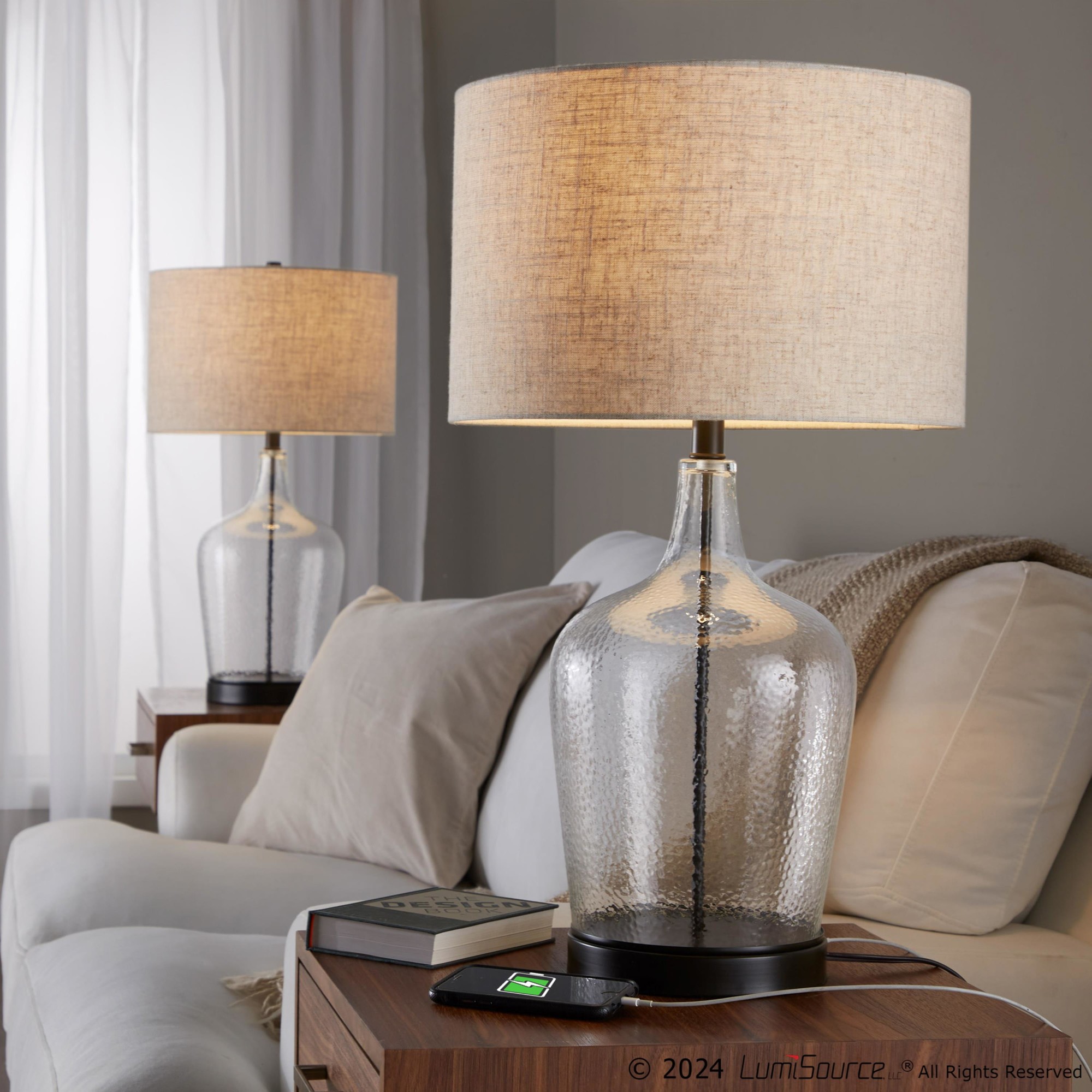 Botella-Contemporary-Glass-USB-Table-Lamps-Set-of-2-2