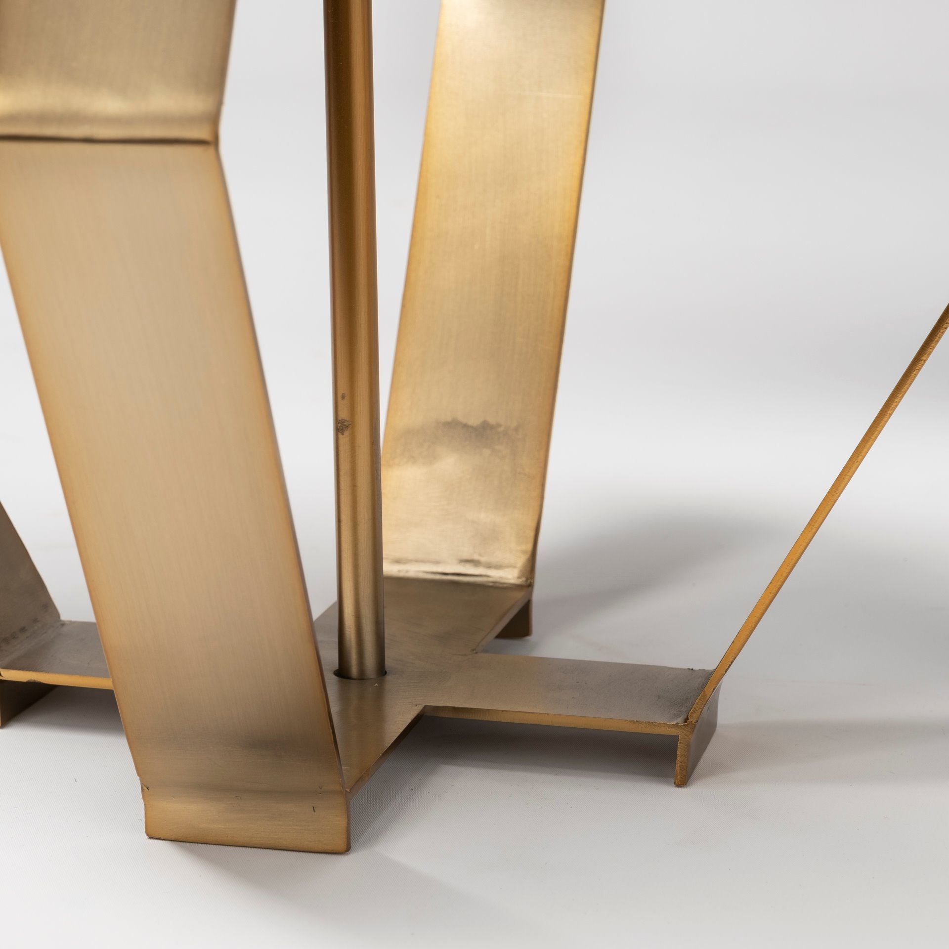 Edwards-26H-Gold-Metal-Base-w-Cream-Fabric-Shade-Table-Lamp-8