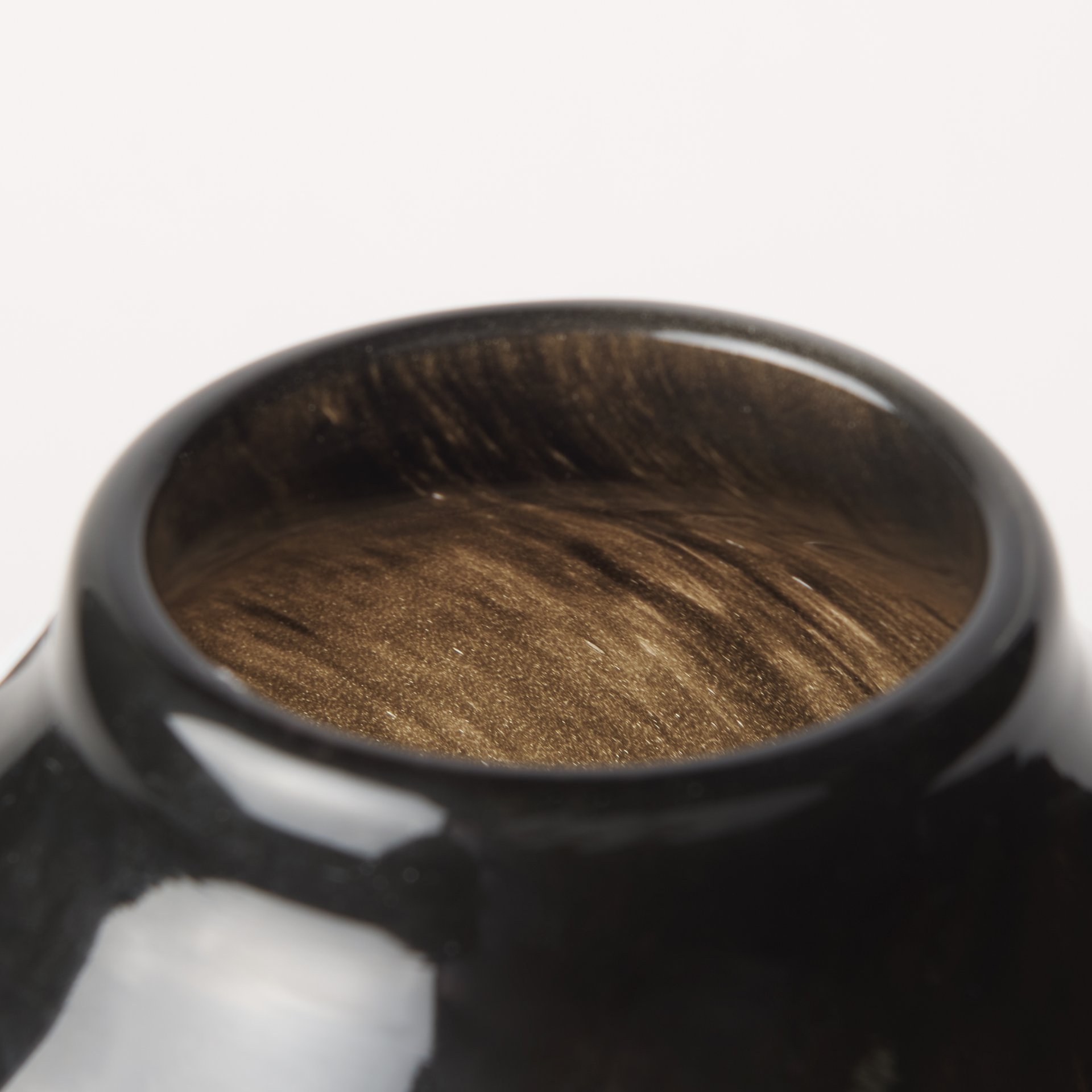 Emu-Tall-Black-w-Gray-Vase-8