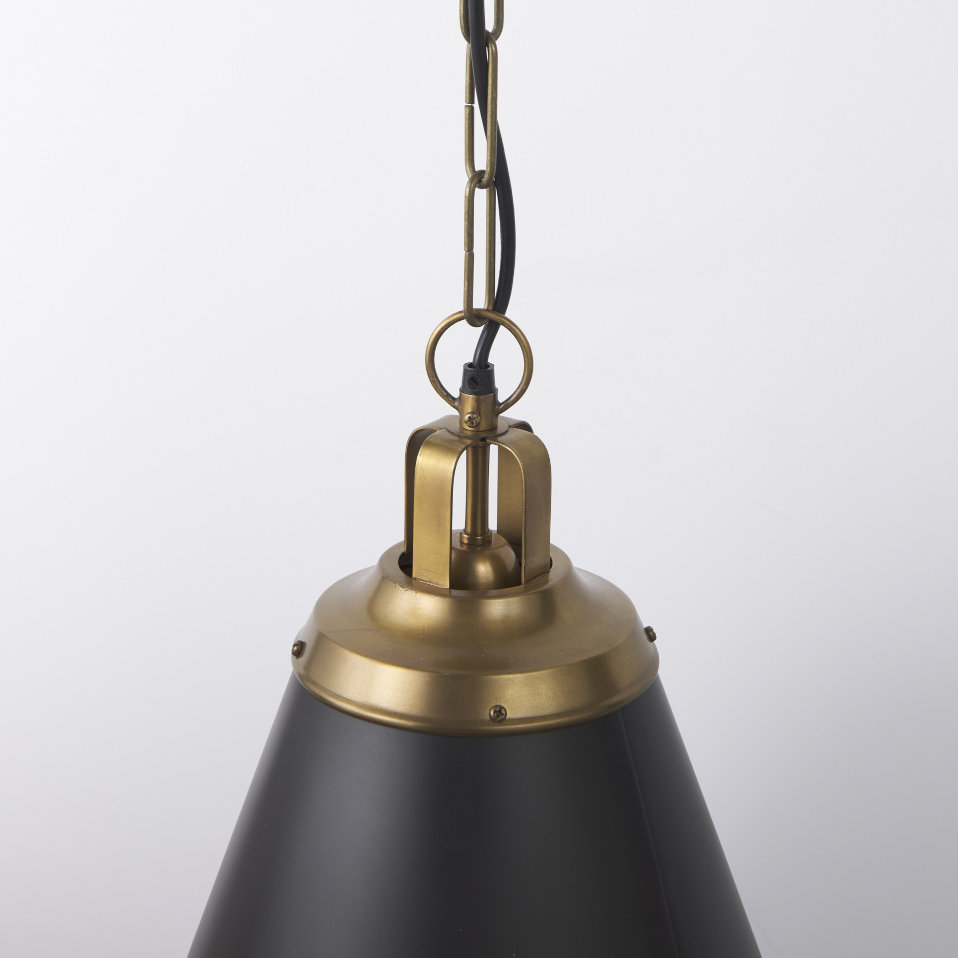 Fenton-18.0L-x-18.0W-x-23.0H-Black-WAntiqued-Gold-Accents-Pendant-Light-6