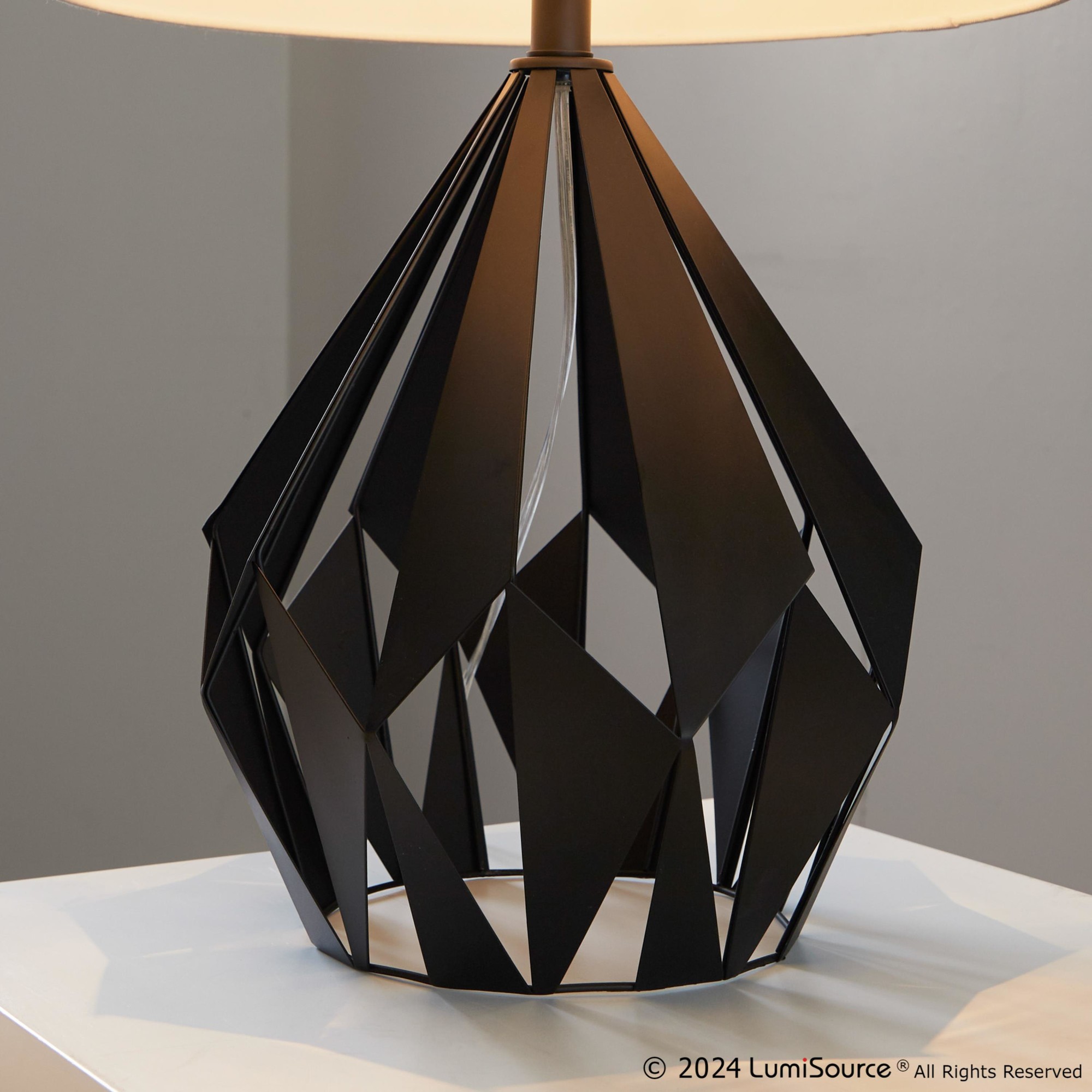 Geome-28-Contemporary-Black-Metal-Table-Lamps-Set-of-2-2