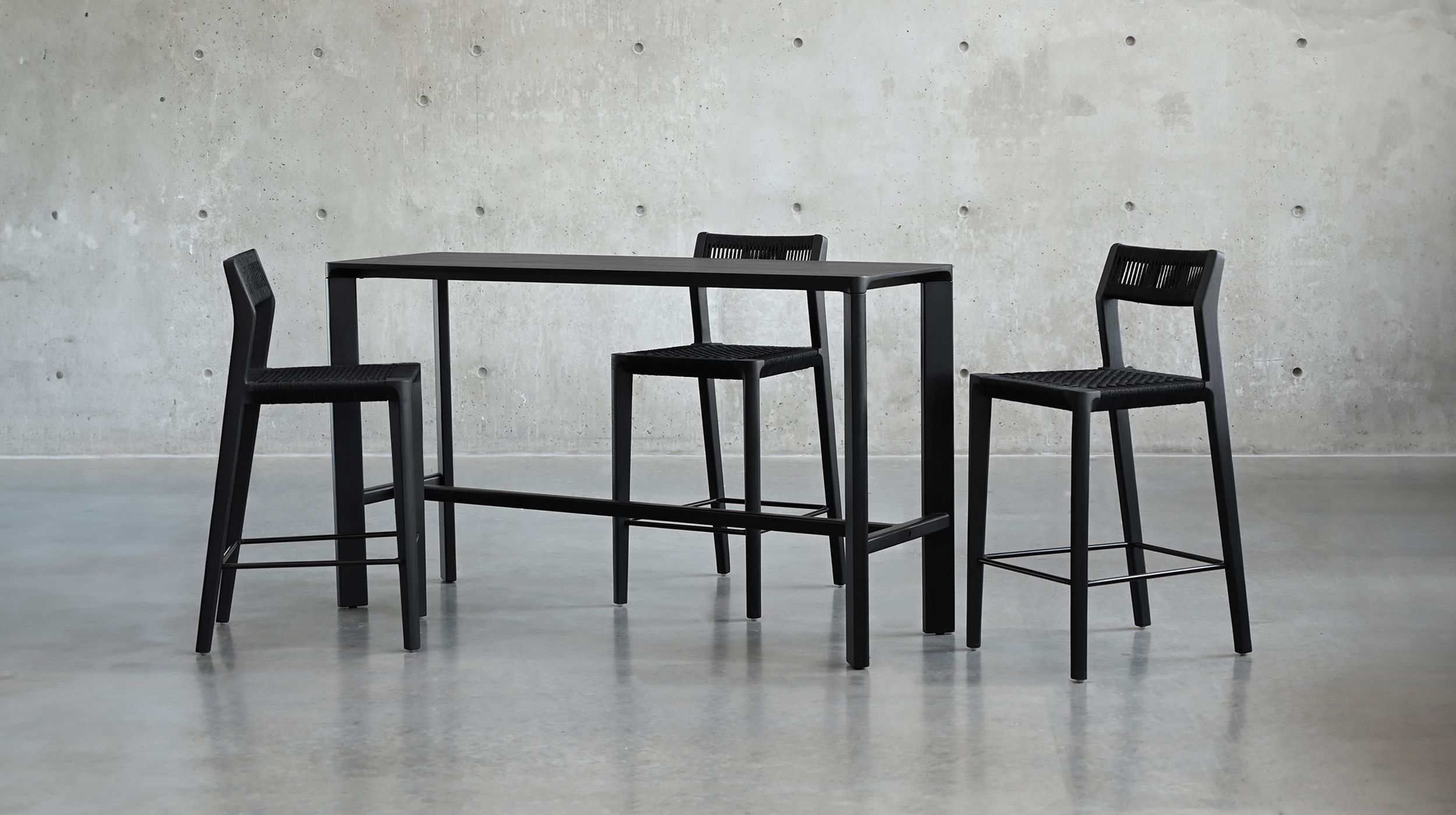 VENT-Black-Teak-Counter-Stool-4