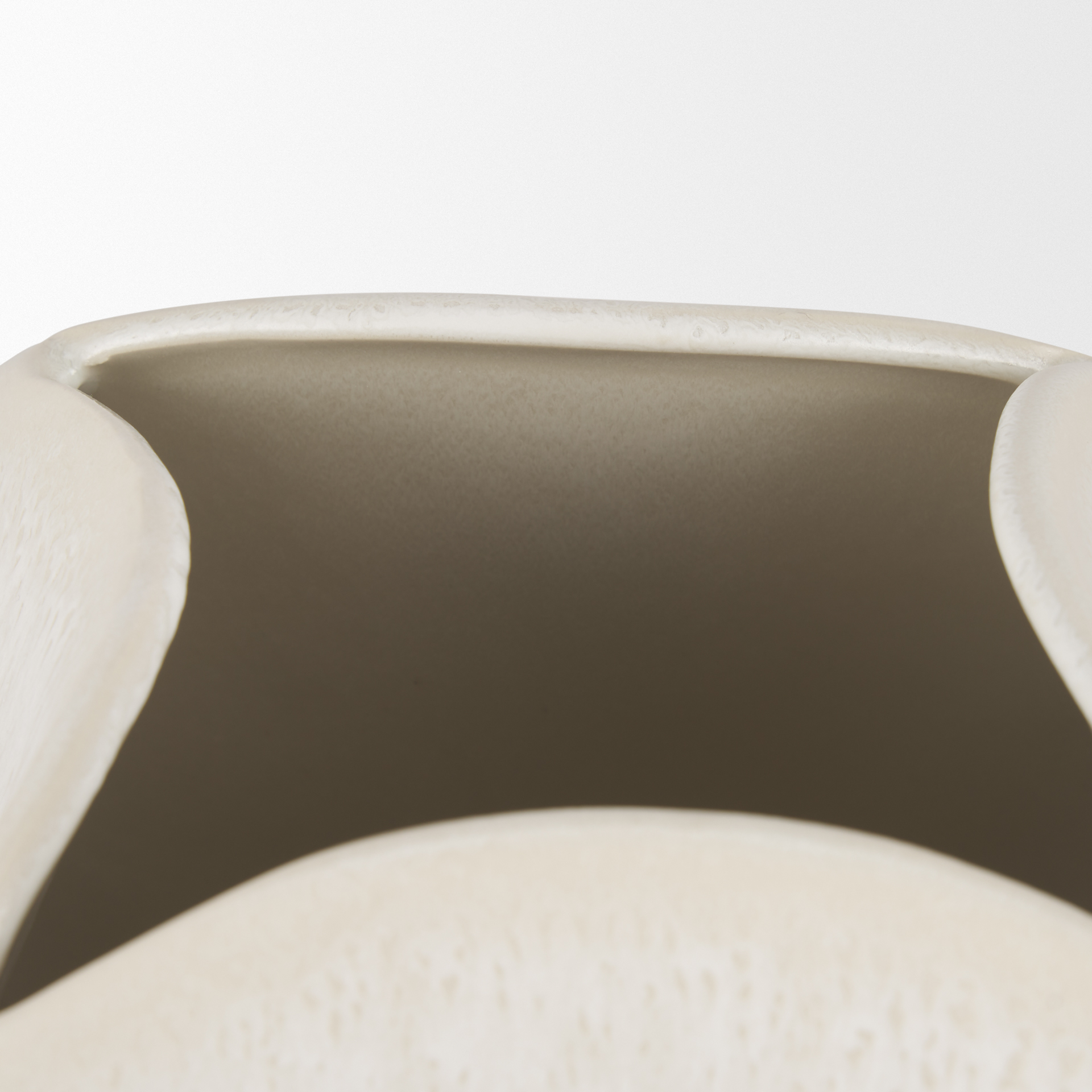 Vania-Short-Off-White-w-Tan-Textured-Ceramic-Vase-5