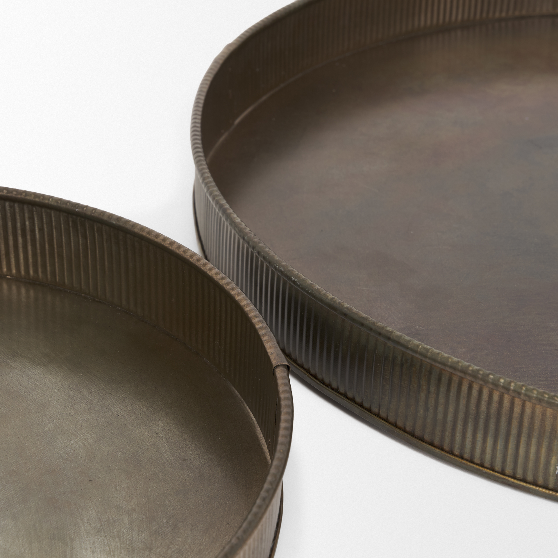 Varun-Round-Antiqued-Brass-Metal-Tray-Set-of-2-6