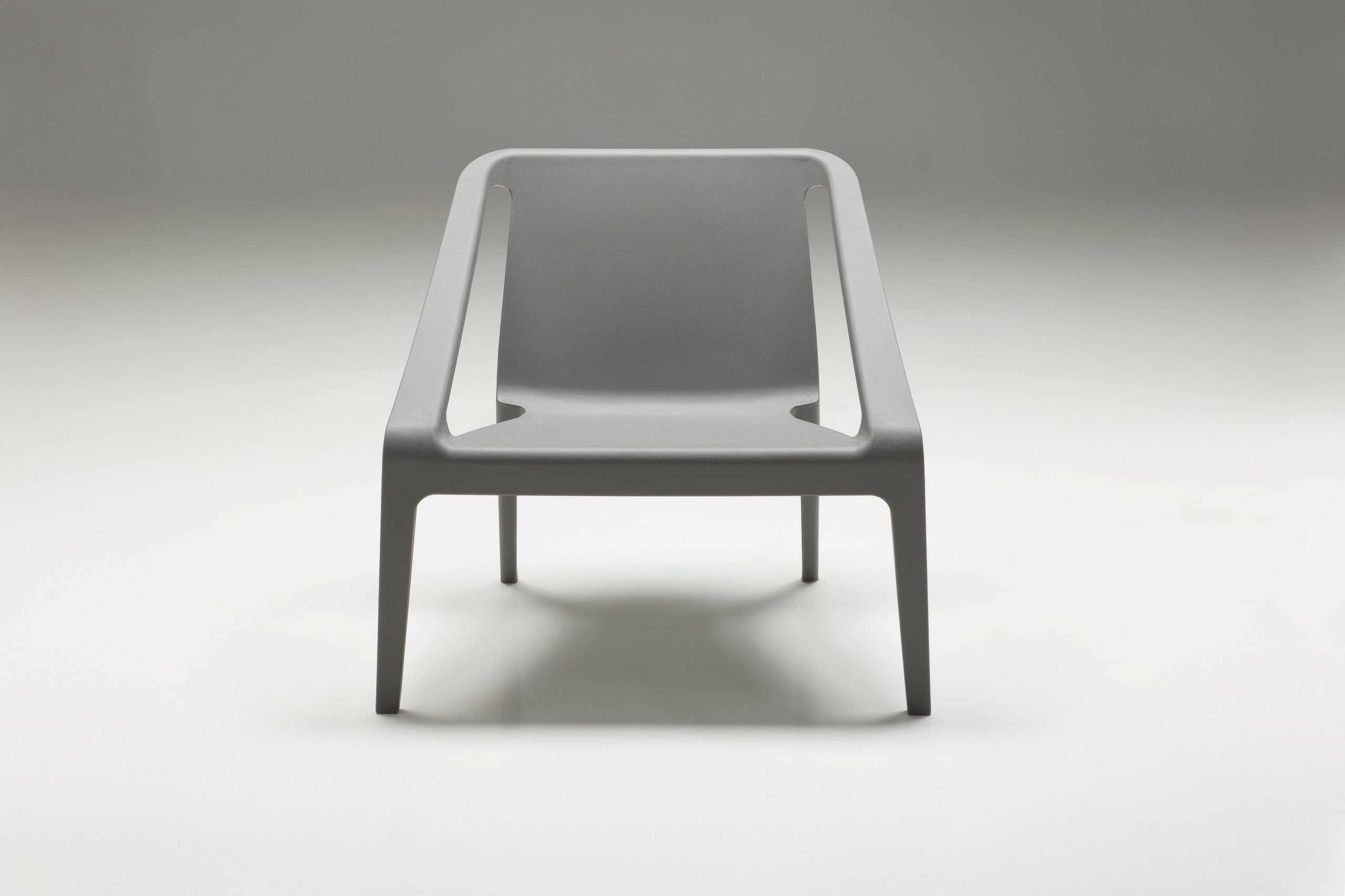 YUMI-Grey-Polypropylene-UV-Resistant-Indoor-Outdoor-Chair-1